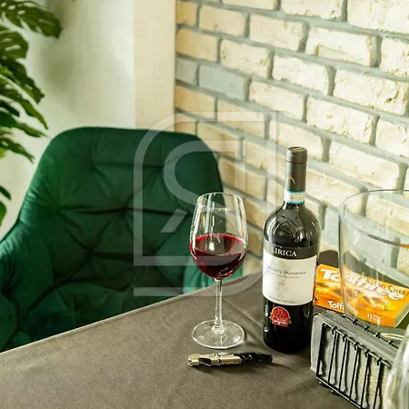 Apartment Intermezzo By Kristal Collection *